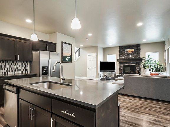 Open kitchen