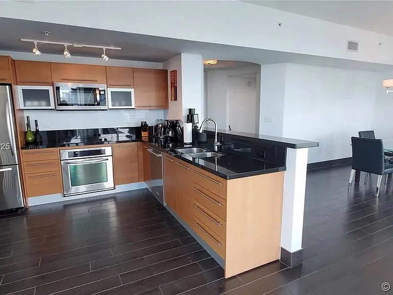253 NE 2nd St #4808 — Photo 15