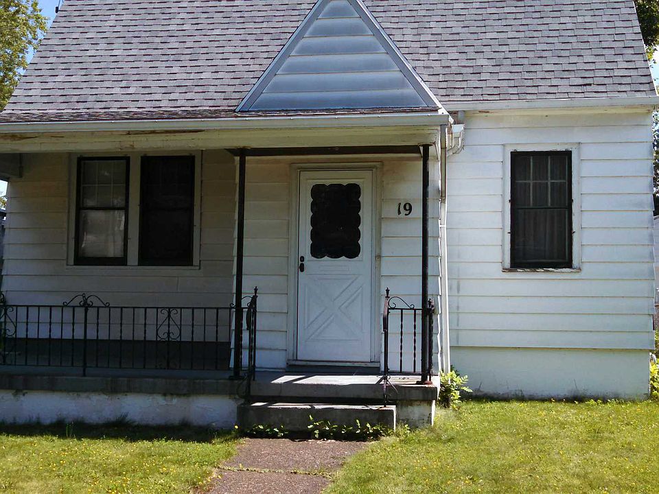 1st image of 19 Doyle Ave