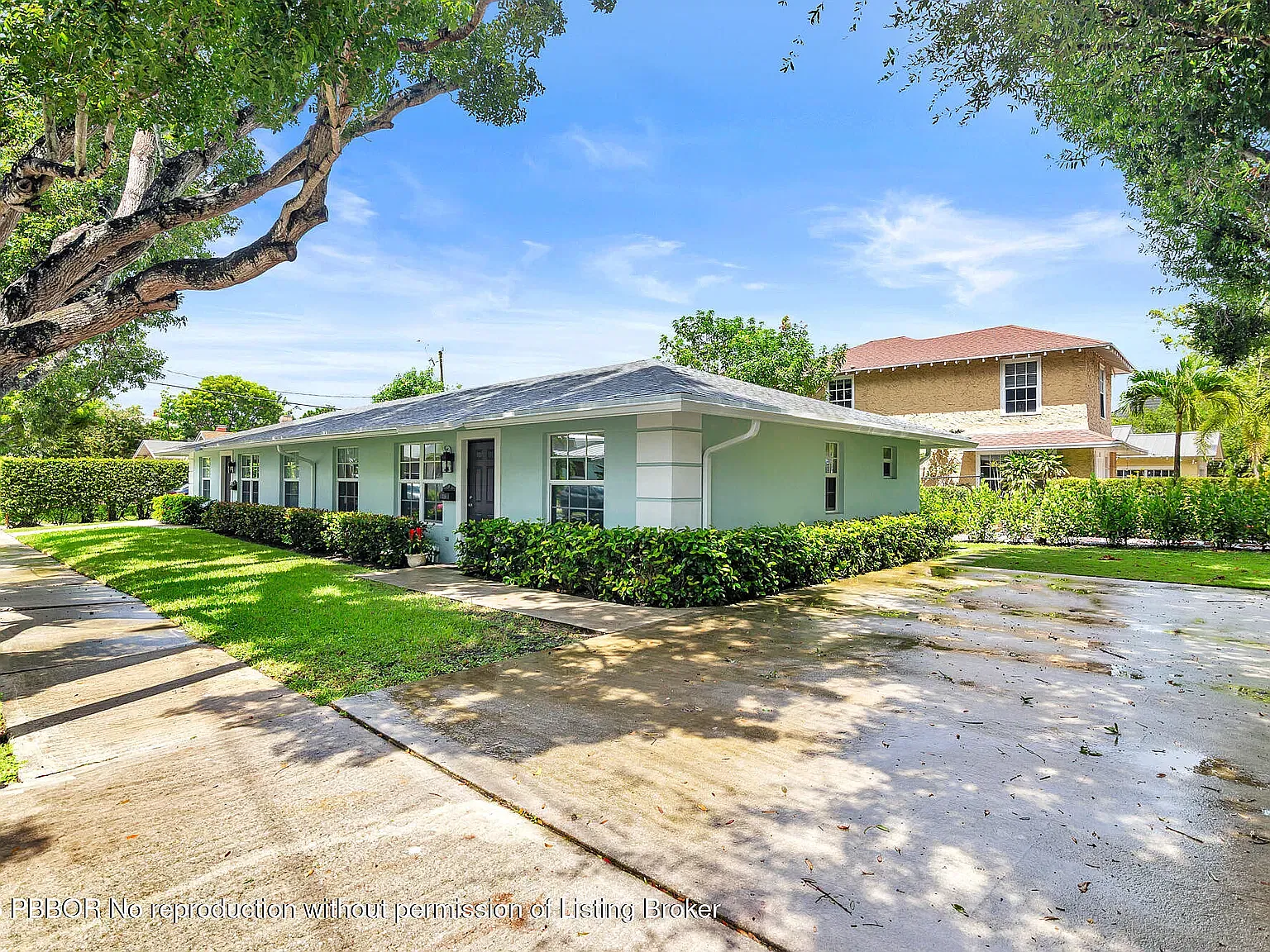 2 bed, 1012 sqft, $6,500 — Photo 2
