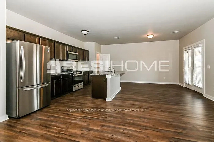 14312 Peach Tree Dr — Photo 3