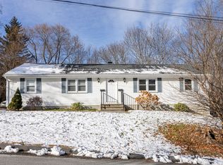 15 Rocky Hill Rd, Yarmouth, ME 04096