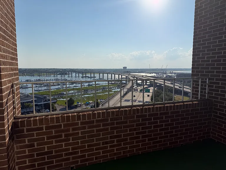 14 Lockwood Dr #9K — Photo 6