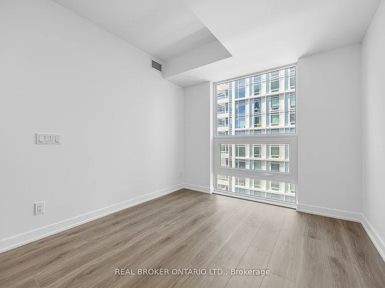 100 Queen St E #1912 — Photo 14