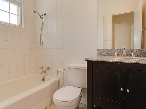 Updated full bathroom