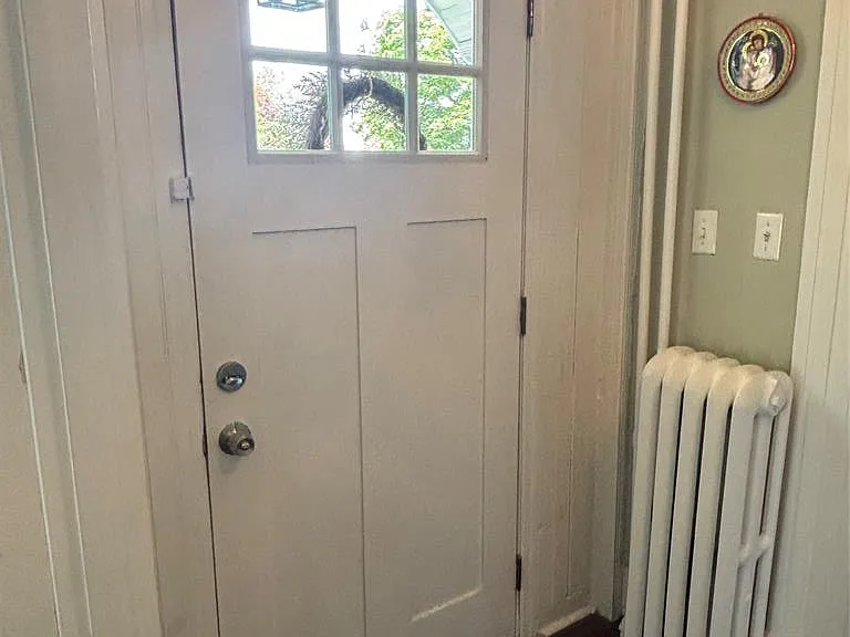 108 Hooker Ave — Photo 3