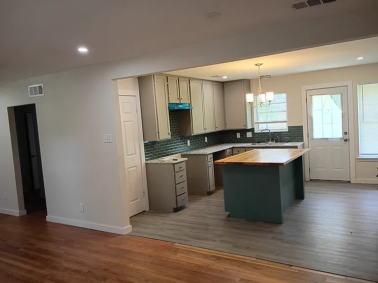 2938 Healey Dr — Photo 4