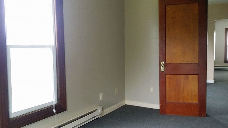 2nd image of 16 Shaver St #2
