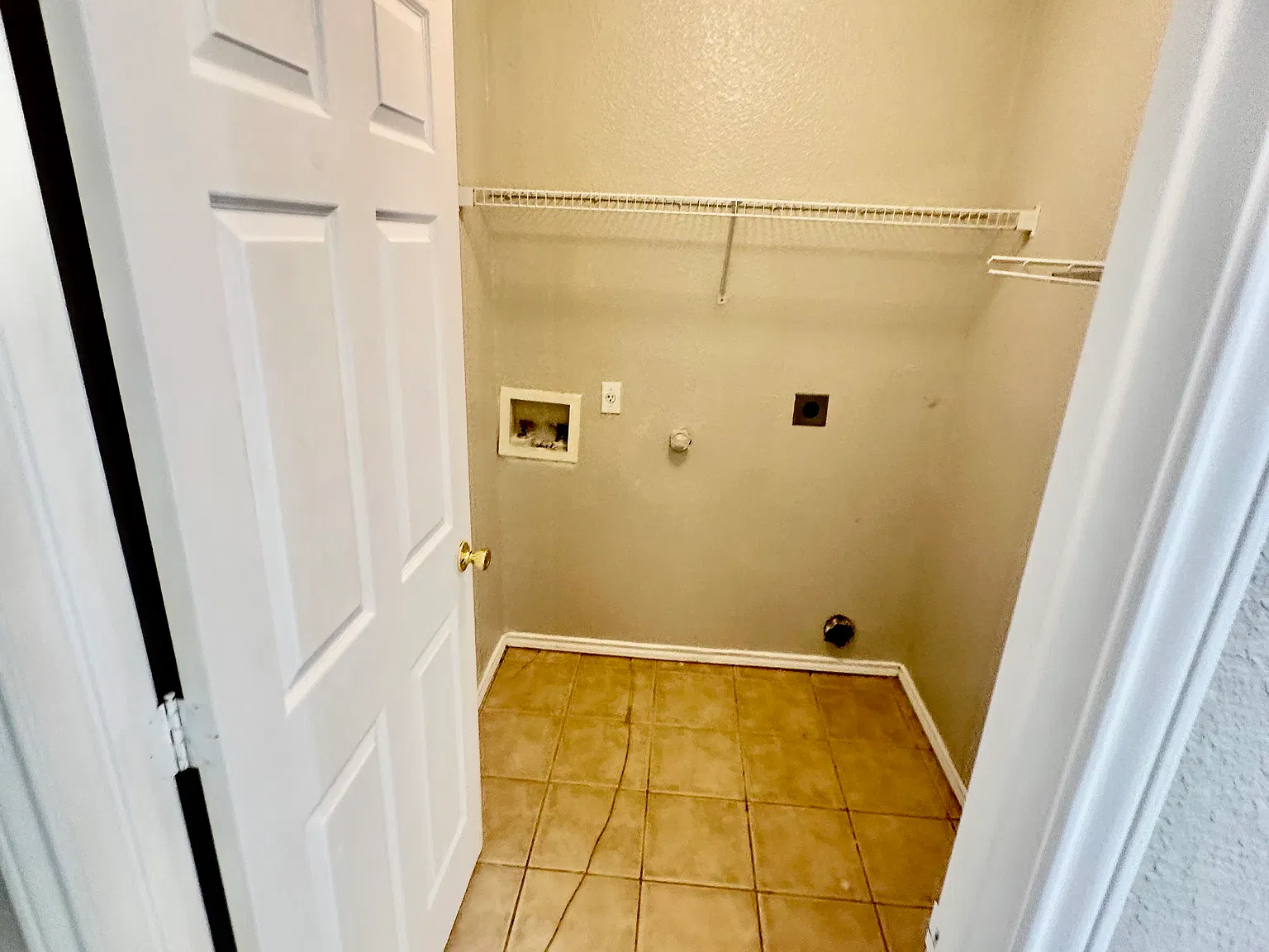 2 bed, 1100 sqft, $1,200 — Photo 4