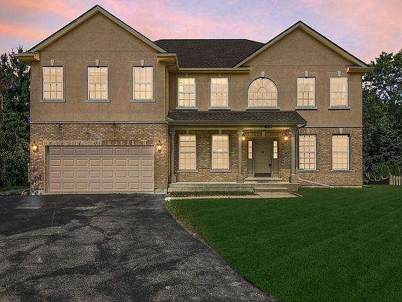 2nd image of 883 Jeanne Ct