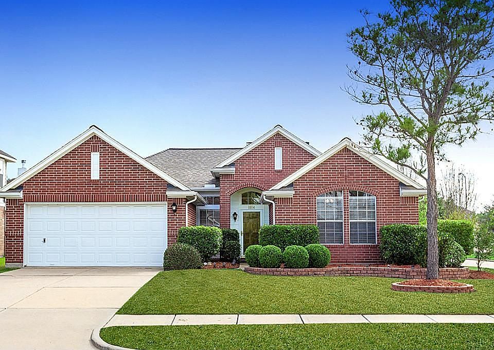 1st image of 1814 Oak Lodge Dr