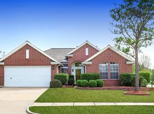 1814 Oak Lodge Dr, Pearland, TX 77581