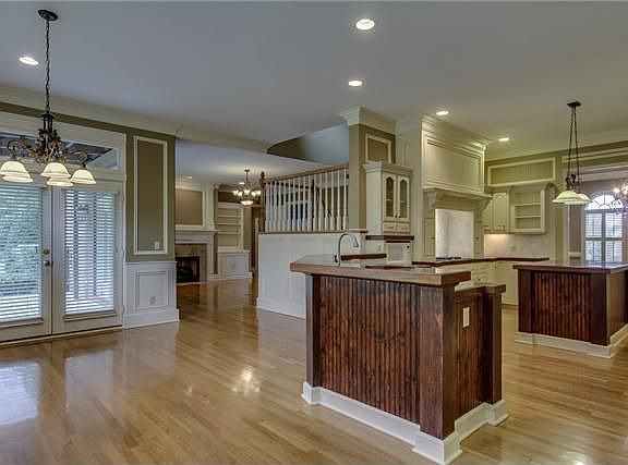 5th image of 801 Stalcup Ct