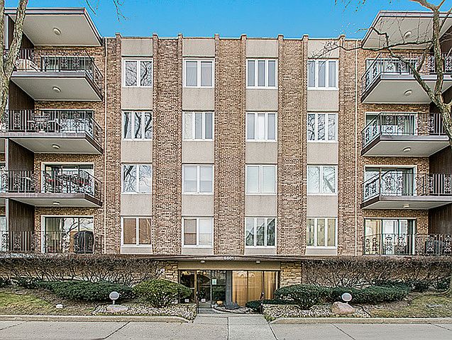 1st image of 5501 Lincoln Ave Unit 505