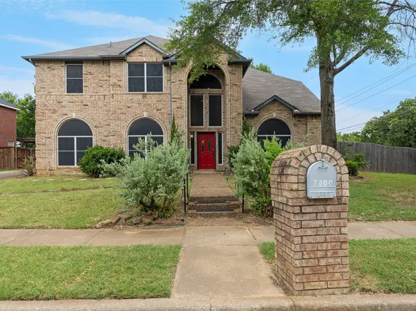 7800 Calvert Ln, North Richland Hills, TX 76182