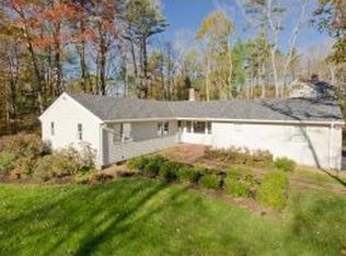 18 Little Pine Ln, Exeter, NH 03833
