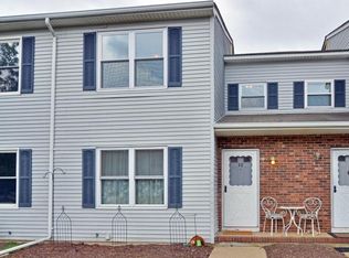 10 Brookview Cir, Jamesburg, NJ 08831
