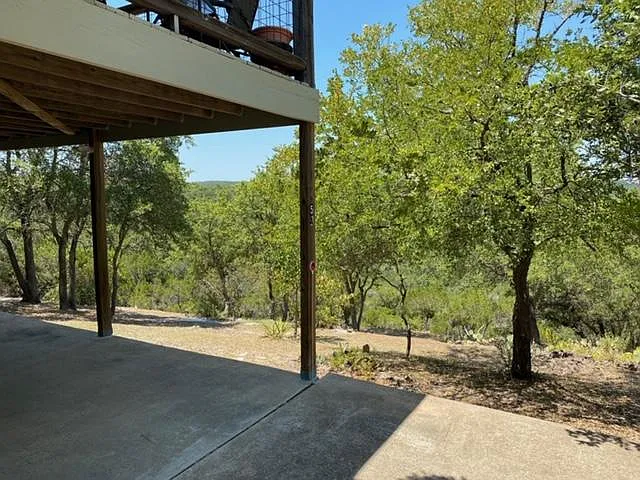 1 bed, 1000 sqft, $1,100 — Photo 2