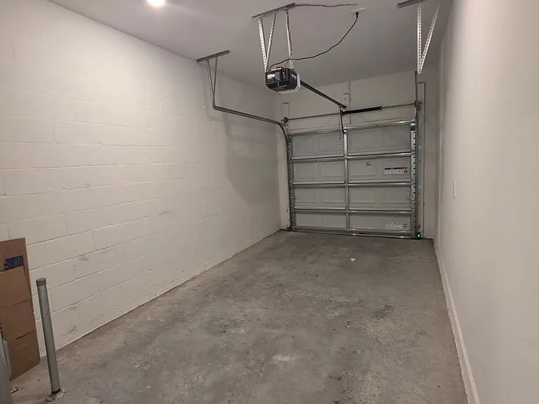 3330 Laurent Loop — Photo 23
