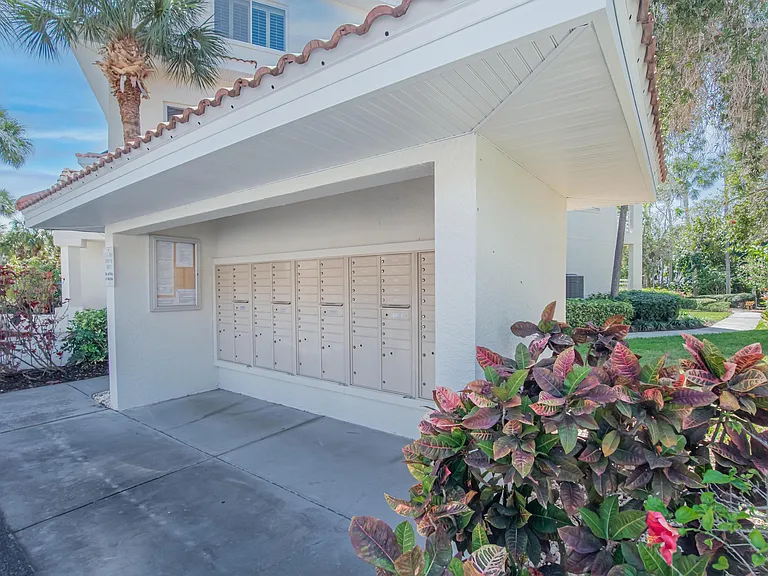 4639 Mirabella Ct — Photo 8