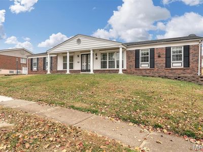 4762 Barroyal Dr, Saint Louis, MO, 63128
