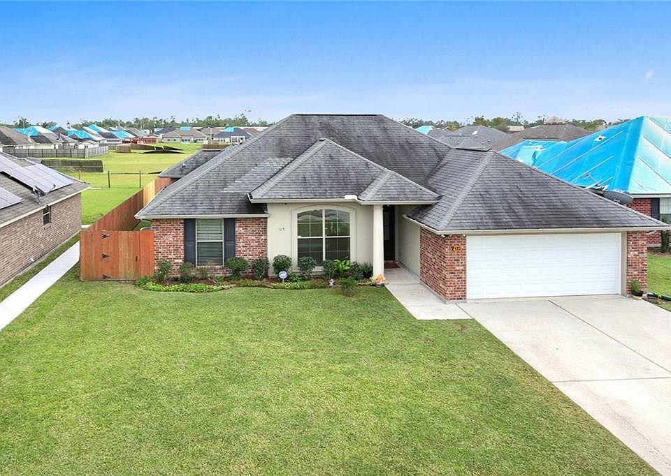 1st image of 125 Tuscany Dr