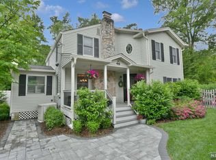 46 Brandon Rd, Midland Park, NJ 07432