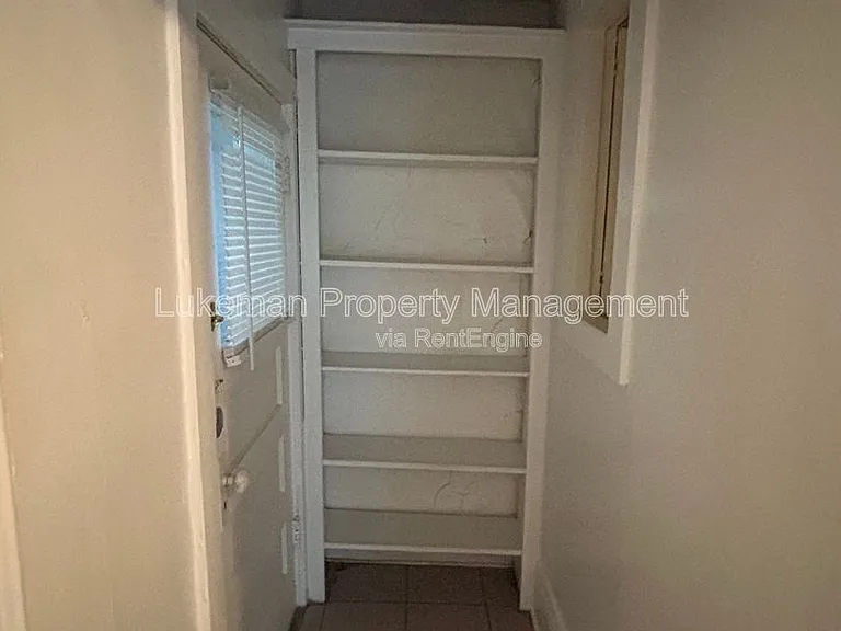 420 Pearl St #4 — Photo 10