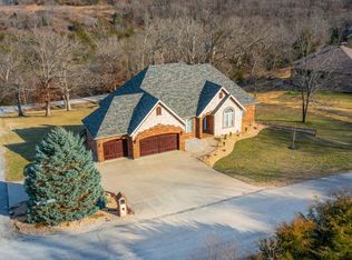 195 Jacks Hollow Rd, Walnut Shade, MO 65771