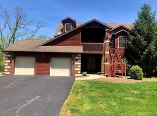 1502 Walden Dr, Hazle Township, PA 18202