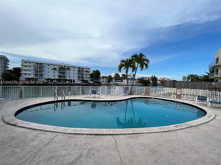 1185 Marseille Dr #309 — Photo 8
