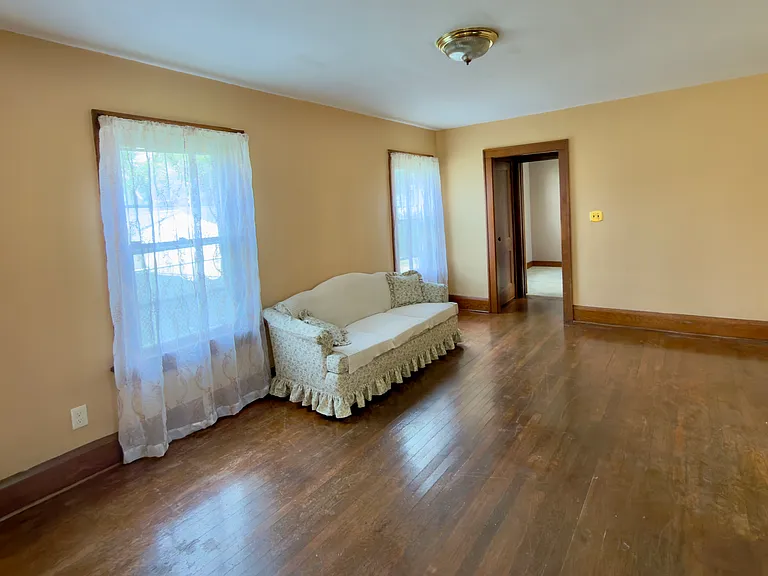 Living room (1st room entered from front porch)
