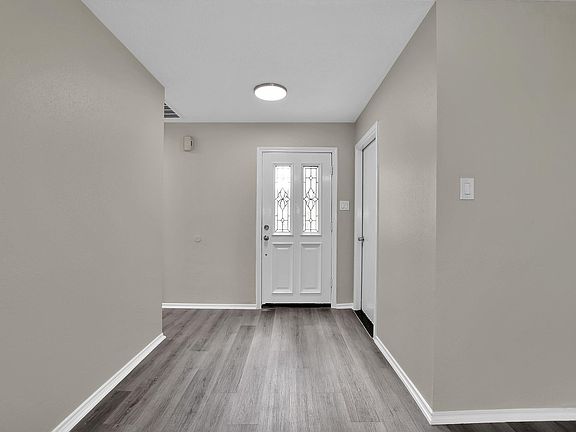 3rd image of 12202 Taylors Crossing Dr
