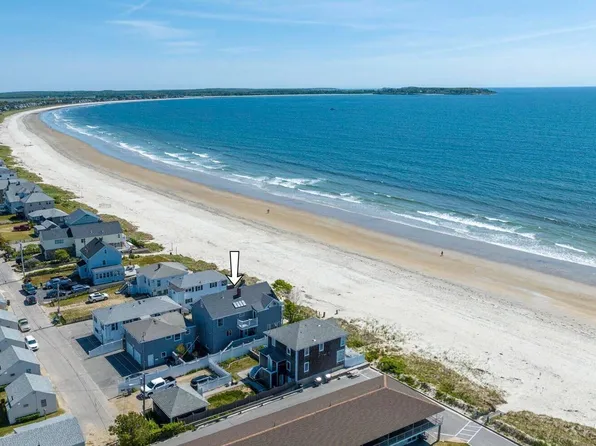 4 Wavelet Street, Old Orchard Beach, ME 04064
