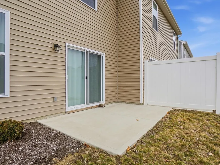 3597 Canal Square Dr — Photo 35