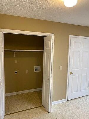 4th image of 217 Churchill Dr #5