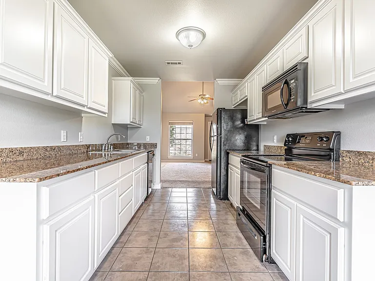 Jones - 261-263 Copper Oaks Dr — Photo 2