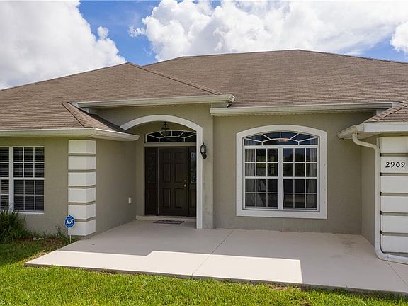 3rd image of 2909 NW Juanita Pl