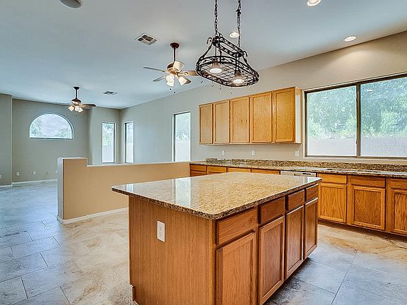 4th image of 5527 N 83rd Dr
