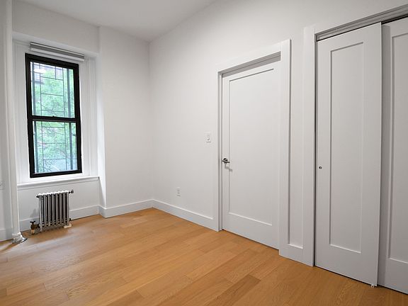 4th image of 100 W 67th St #2S