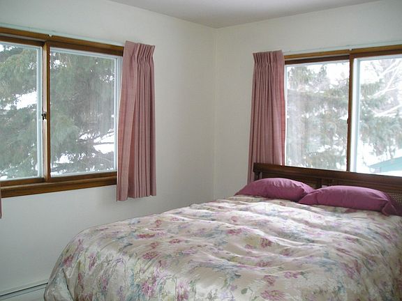 2 Main Floor Bedrooms