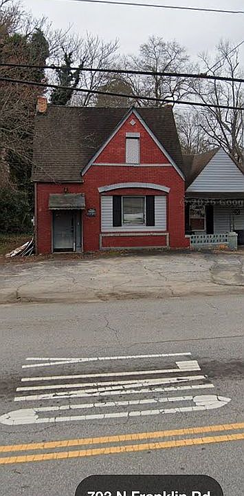1st image of 703 N Franklin Rd