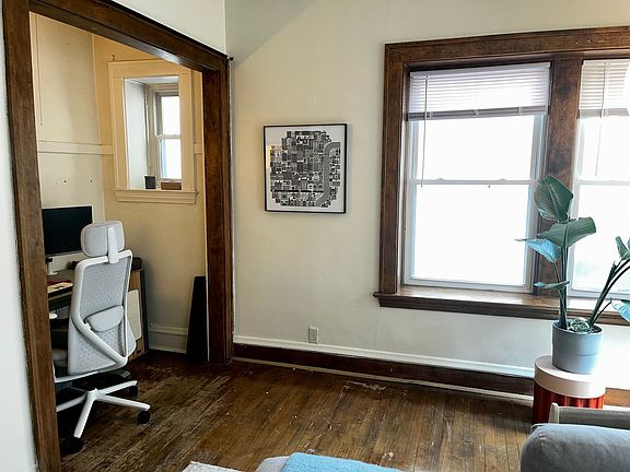 4th image of 2222 Girard Ave S #8