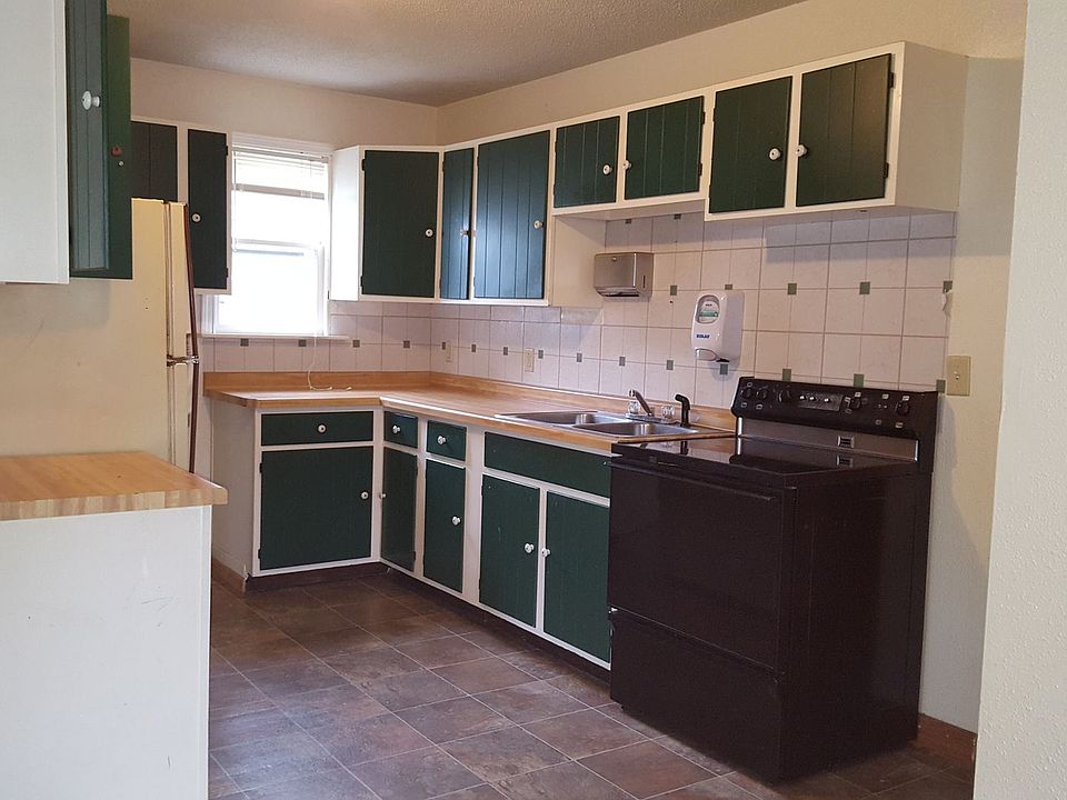 2nd image of 460 D St