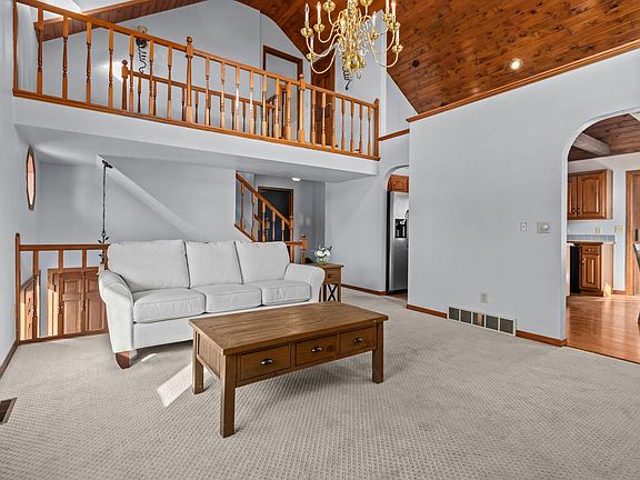 4th image of 2618 W Sunnyview Cir