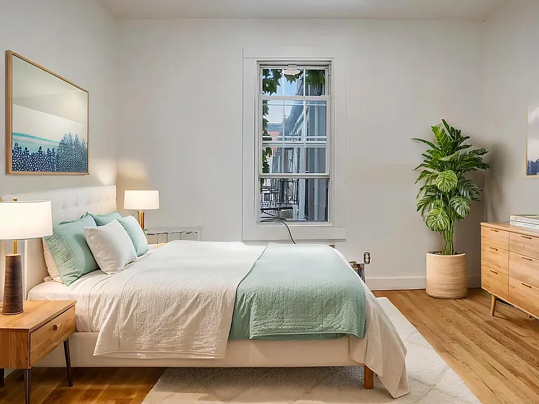 81 N 7th St #3R — Photo 4