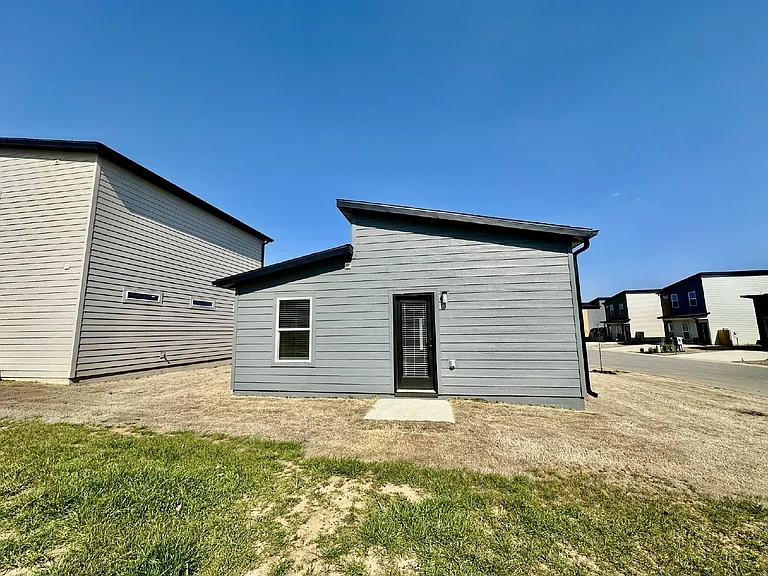 1101 States Ave — Photo 17