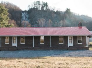 1136 Indian Creek Rd, Cedar Bluff, VA 24609