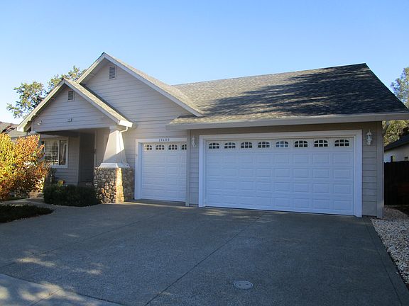 2nd image of 21400 Valley Oak Dr