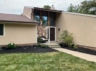 8587 Stout Ave, Grosse Ile, MI